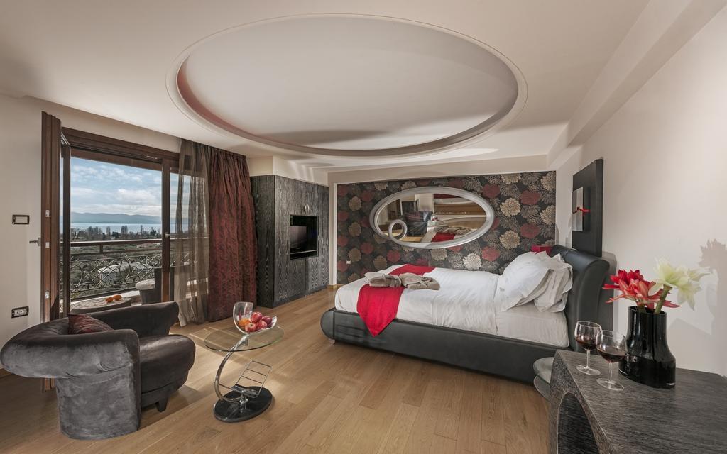 Iakovakis Suites & Spa Koropi Exterior foto